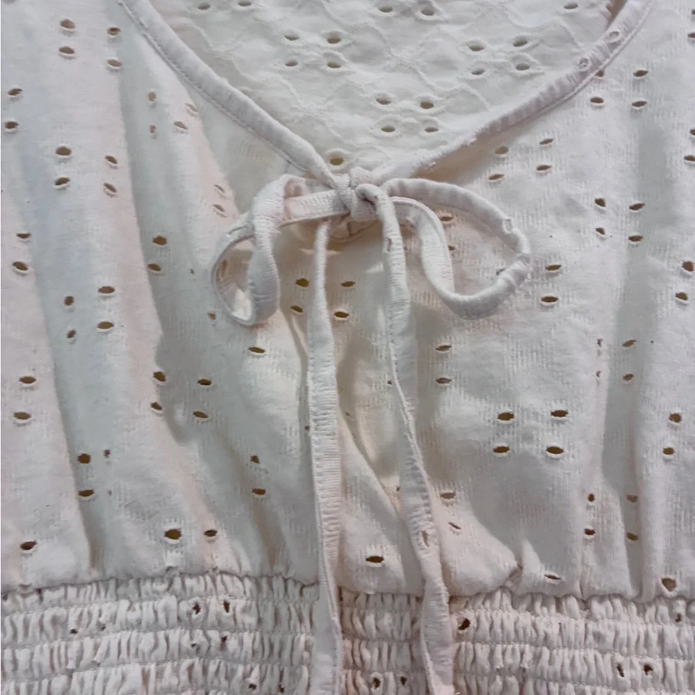 Arizona Butter Yellow Eyelet Tie-Front Scoop Neck Peplum Smocked Waist Crop - Picture 5 of 7